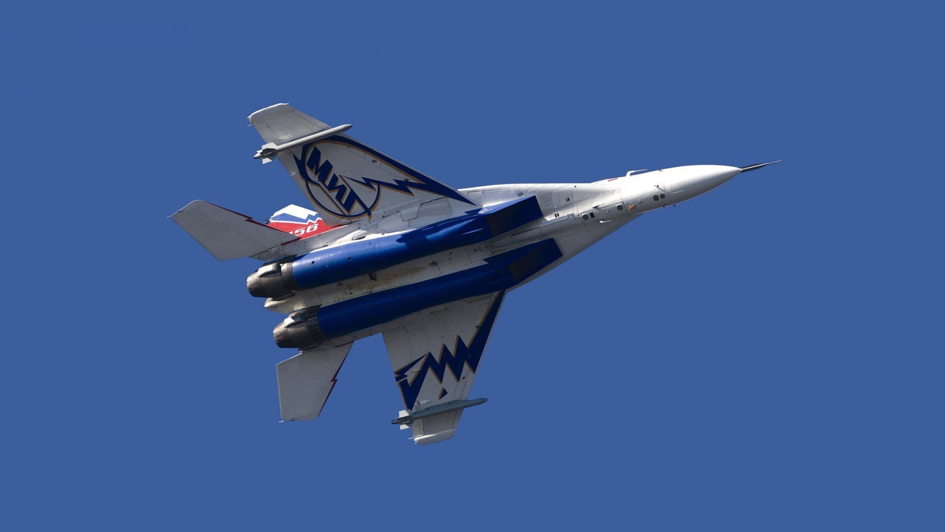 爱游戏官方入口-“2025滑轮赛：新生代选手的惊艳表现引爆全场”