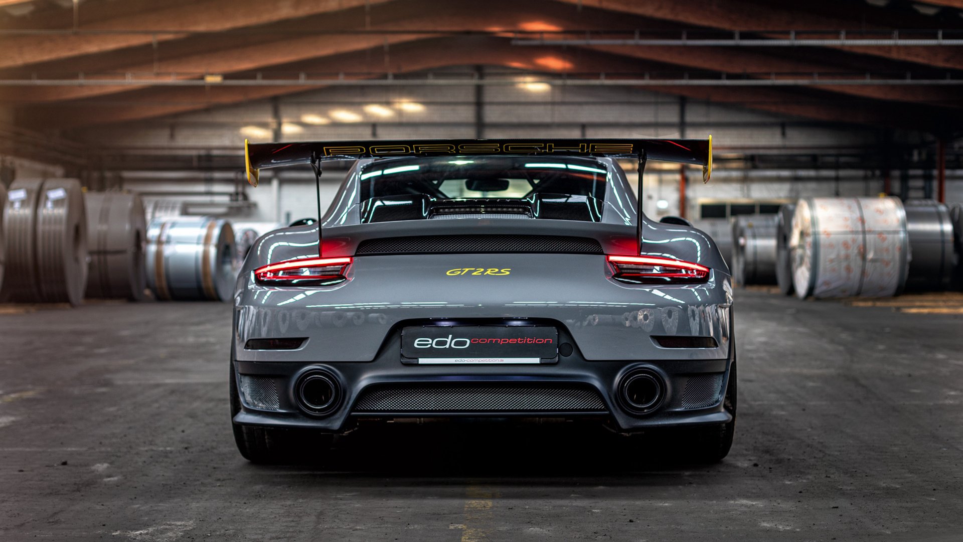 爱游戏在线-“水上救生：三叉湖游泳馆的极速反应与精准救援”